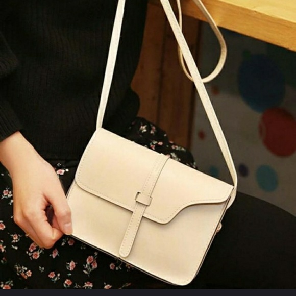 Back in stock!  Adorable faux leather Peachy-pink - Picture 3 of 5